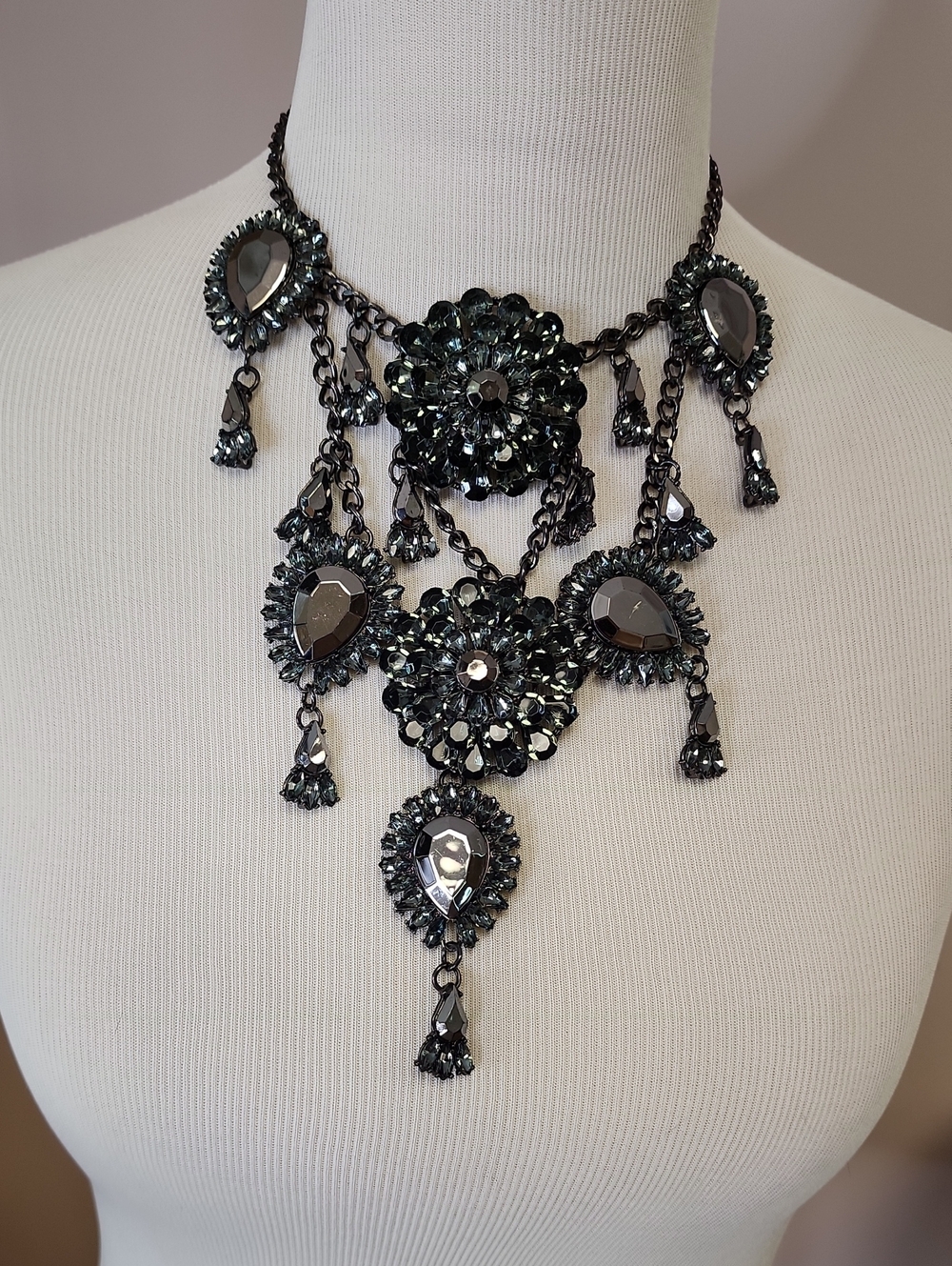 Statement Hematite Crystal Bib Necklace - Women Jewelry